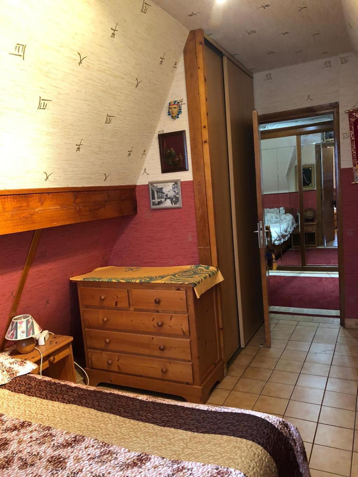 Yufan Apartment La Ville-du-Bois Luaran gambar